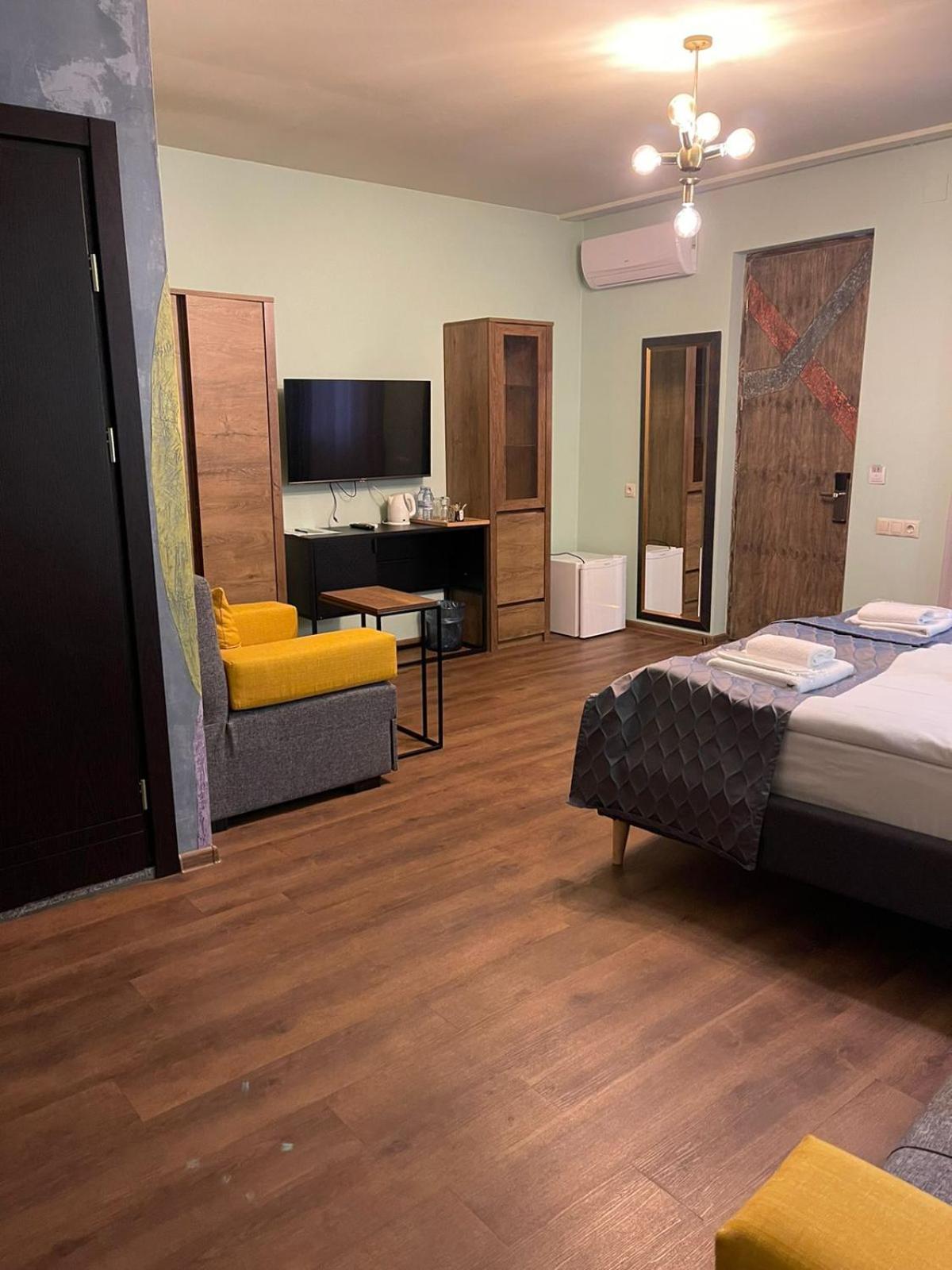Boutique Kosher Hotel Tourfa Tiflis Exterior foto